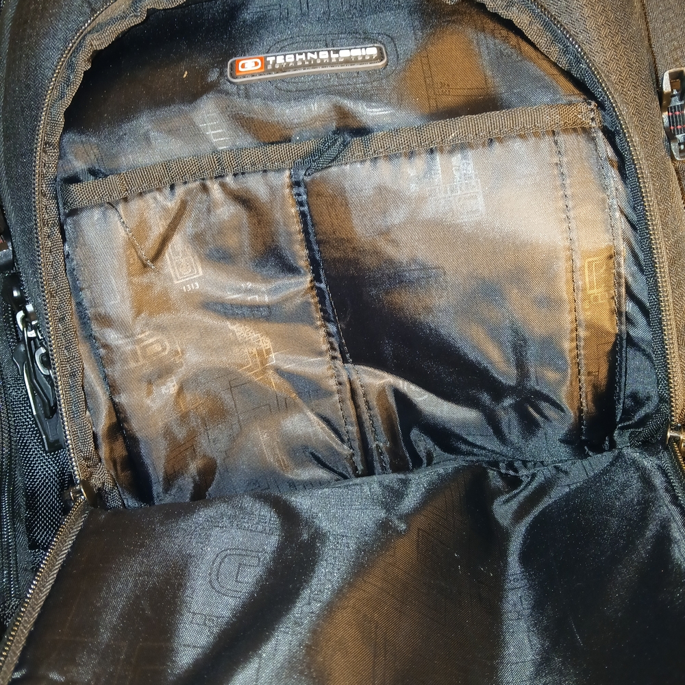 OGIO Airflow Black Laptop Tablet Backpack Multi Compartment - Picture 7 of 10
